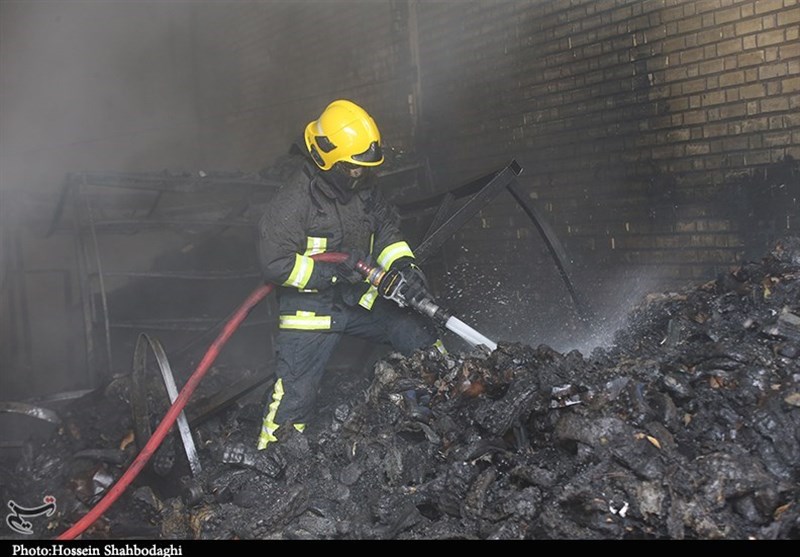 وقوع آتش سوزی در ساختمان شیشه‌ای صداوسیما