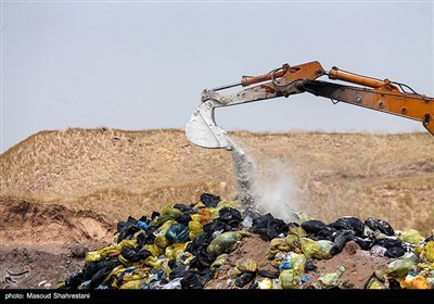 روزانه یک تن زباله کرونایی در ارومیه با رعایت پروتکلهای بهداشتی دفن میشود