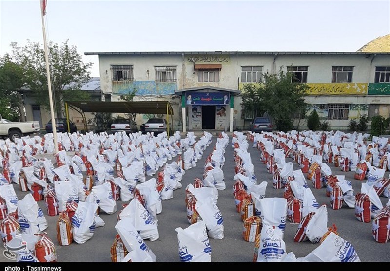 550 بسته حمایتی بین نیازمندان شهرستان پاوه توزیع شد