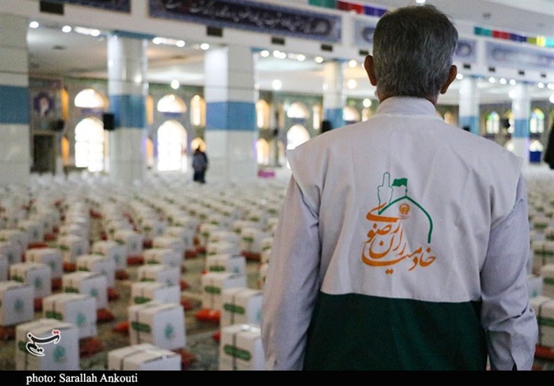 توزیع 25 هزار بسته کمک‌های مومنانه آستان قدس رضوی در استان کرمان آغاز شد+ تصاویر