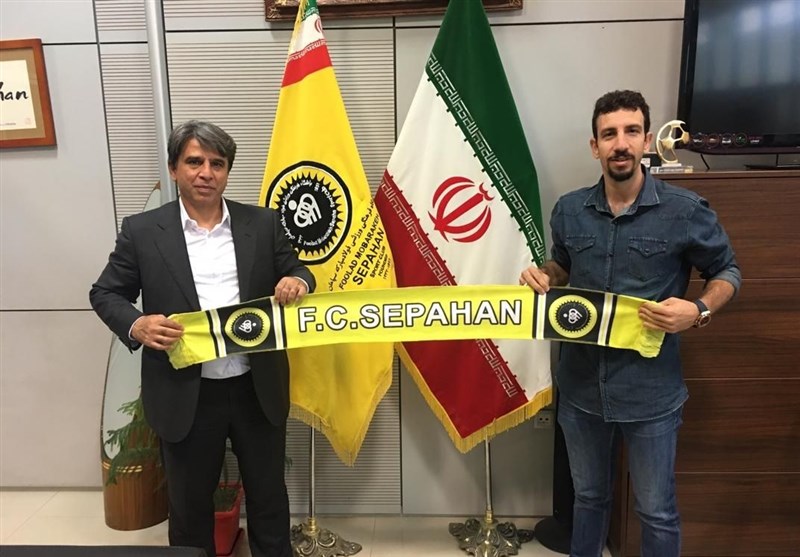 Iran Volleyball Libero Marandi Joins Sepahan