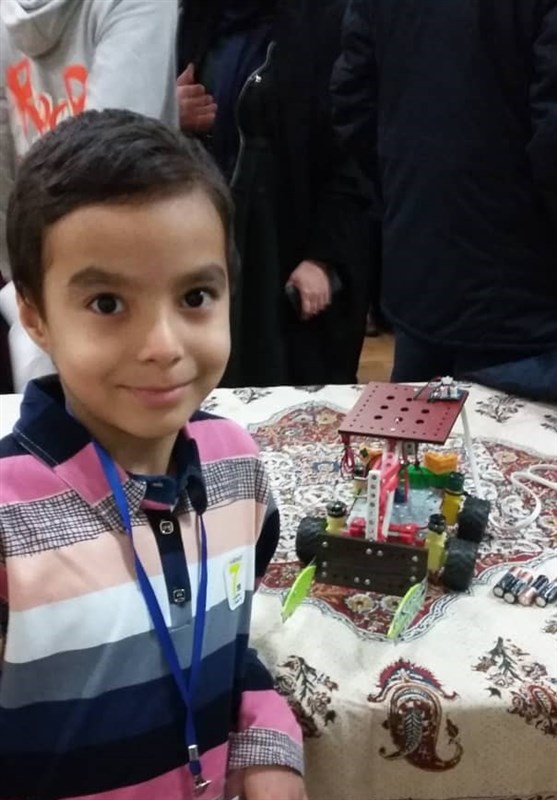 موفقیت دانش‌آموز تهرانی در مسابقات رباتیک روسیه