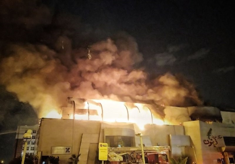 آتش‌سوزی گسترده بامدادی در مرکز تجاری زیتون + تصاویر