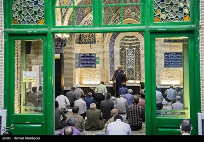 ایراد خطبه‌های نماز عید فطر در مسجد امام سجاد(ع) تهران