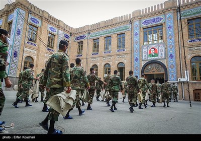 اقامه نماز عید فطر در دانشگاه افسری امام علی (ع)