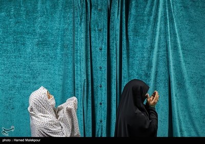 Iranians Attend Eid al-Fitr Prayers across Iran