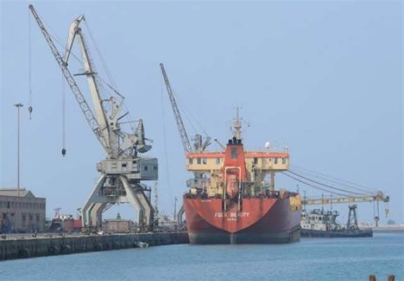 ادامه توقیف کشتی‌های حامل سوخت و مواد غذایی در یمن توسط ائتلاف متجاوز سعودی