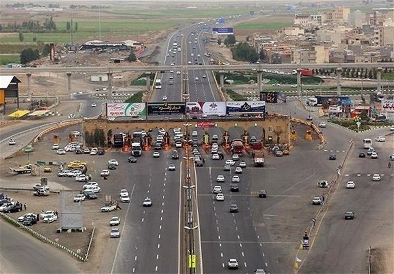 کاهش 1.2 درصدی تردد در جاده‌های کشور/ترافیک سنگین در آزادراه قزوین- کرج - تهران