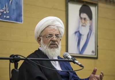 نماینده ولی فقیه در یزد: مسئولان کاخسفید توان تحمل پیشرفتهای ایران را ندارند