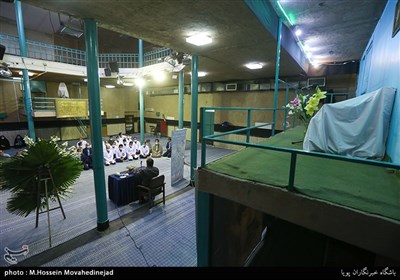 تجدید میثاق کادر درمان بیمارستان جماران با امام(ره) با حضور در حسینیه جماران