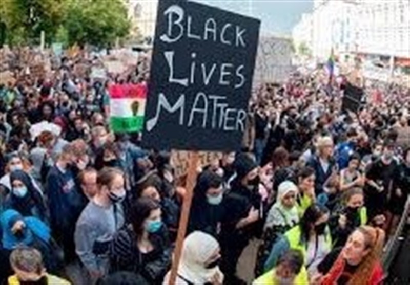 اعتراضات گسترده علیه نژاد پرستی در وین