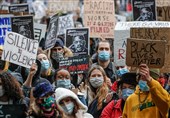 تظاهرات هزاران انگلیسی برای ابراز همبستگی با معترضان آمریکایی