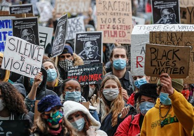  تظاهرات هزاران انگلیسی برای ابراز همبستگی با معترضان آمریکایی 
