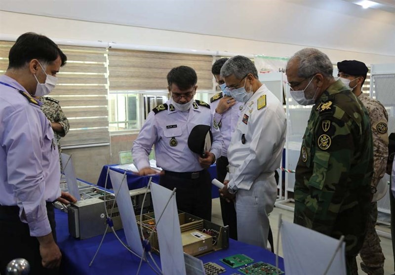 دریادار سیاری از قرارگاه جهاد علمی نیروی پدافند هوایی ارتش بازدید کرد