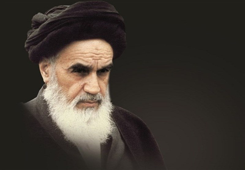 امام خمینی: صدمه‌ای که اسلام از آخوند فاسد می‌خورد از شاه‌ ‌نمی‌خورد