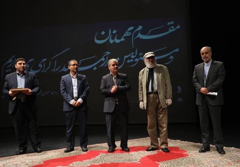 عباس عظیمی: برج آزادی باید دروازه وحدت و دریچه هنر اقوام مختلف ایران باشد