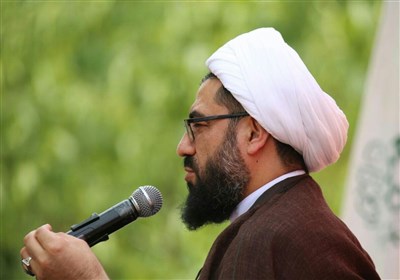 امام جمعه همدان: جوانان امروز ایران اسلامی همچون دوران دفاع مقدس دغدغه پیشرفت و استقلال کشور را دارند