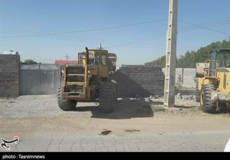 فروش باغ ویلاهای غیرمجاز در مشهد/70 مورد غیرمجاز تخریب شد