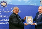 ابراهیمی‌ترکمان: تلاش می‌کنیم توانمندی‌ها و پیشرفت‌های علمی ایران را به دنیا معرفی کنیم