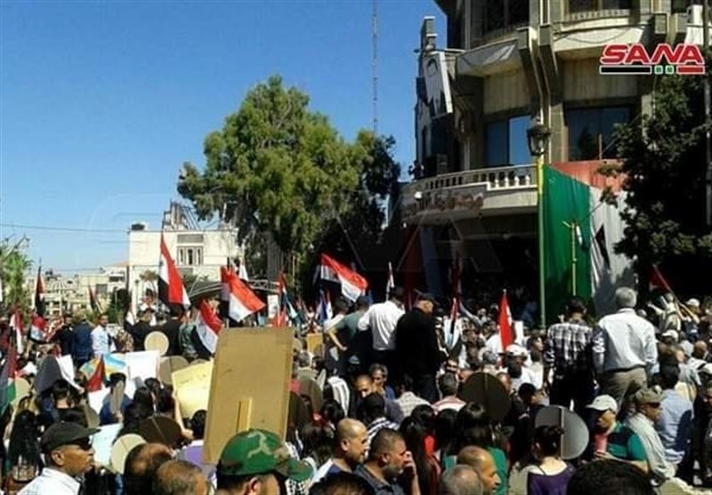 Syrians Gather in Sweida to Condemn New US Sanctions (+Photos)