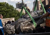 گزارش| از &quot;کریستف کلمب&quot; تا &quot;چرچیل&quot;؛ مجسمه‌هایی که از سوی ضدنژادپرستان تخریب شد+عکس