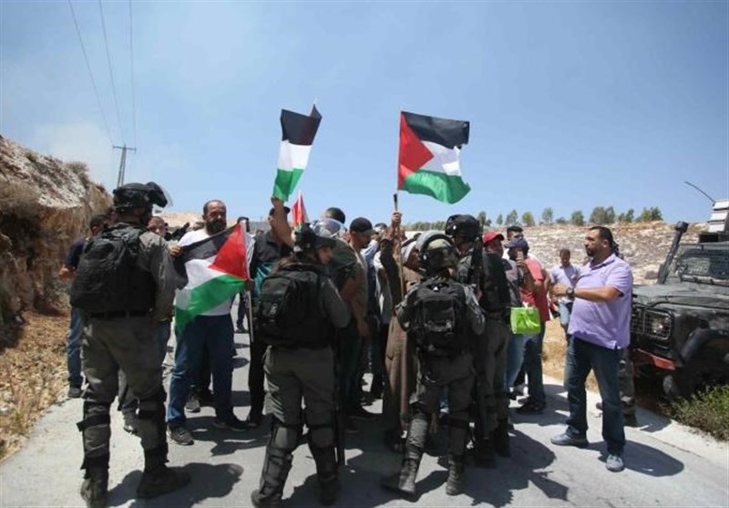 Israeli Settlers Torch Palestinian Crops in Nablus