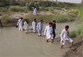 گزارش ویدیوئی|مصائب اهالی منطقه‌ای در جنوب سیستان و بلوچستان / ‌«پیرسهرابی‌ها» 10 ماه سال باید به آب بزنند