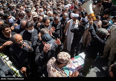 تشییع پیکر فرمانده شهید جواد اللهکرم