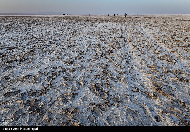 رژیم حقوقی طرح جامع مطالعات یکپارچه دریاچه نمک قم مشخص شود