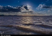 عدم تخصیص حق‌آبه دریاچه نمک قم بیش از 20 میلیون نفر را در معرض طوفان‌های نمکی قرار می‌دهد