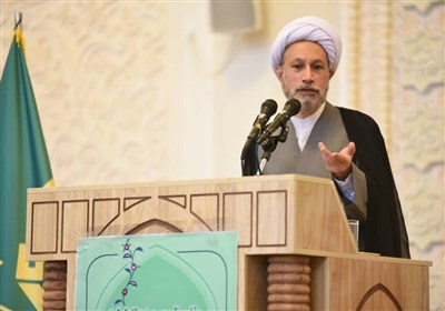 امام جمعه شیراز: عدم تدبیر سبب نابودی تولید شده است/ راهحل کنترل گرانی رونق تولید است