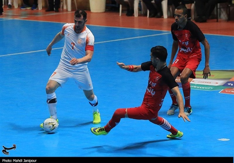 Mes Sungun on Verge of Winning Iranian Futsal League