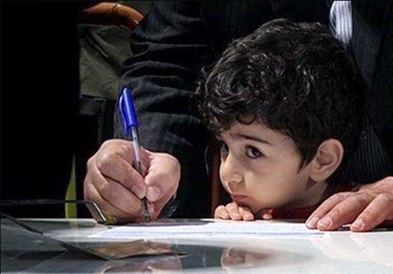 خانواده‌ها ثبت‌نام فرزندان خود را جدی بگیرند/ ثبت‌نام 85 درصد دانش‌آموزان اصفهانی تا نیمه مرداد