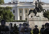 Protestors Try to Topple Statue outside White House