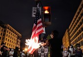 Anti-Racist Protesters Burn US Flag near White House (+Video)