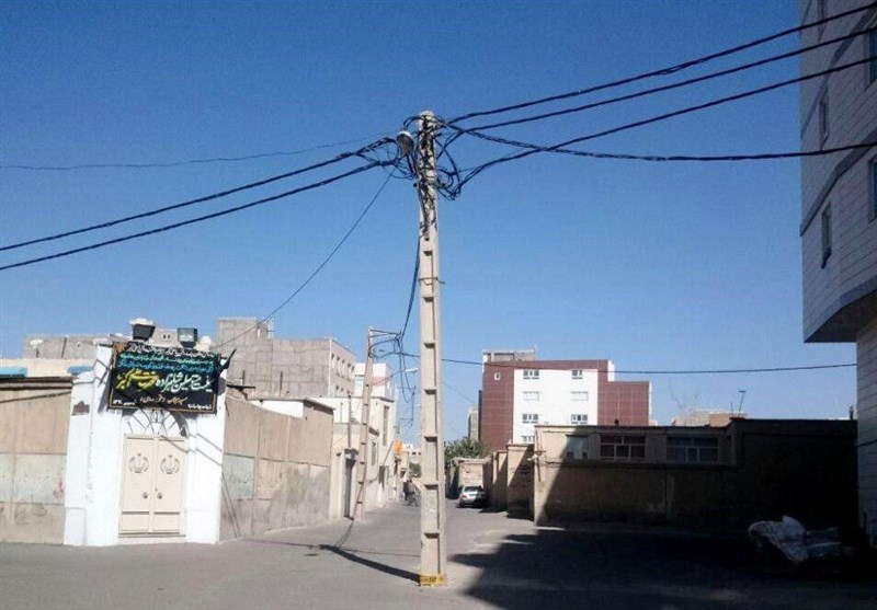 شهرداری قزوین در تامین روشنایی شهر با شرکت توزیع نیروی برق همکاری نمی‌کند