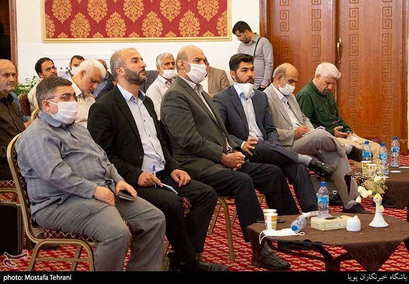 نشست گروه‌های مردمی قرارگاه جهادی ستاد اجرایی فرمان امام(ره) در قم برگزار شد