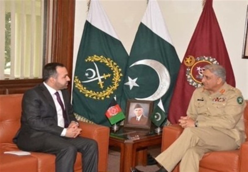 ملاقات سفیر افغانستان در اسلام آباد با فرمانده ستاد ارتش پاکستان