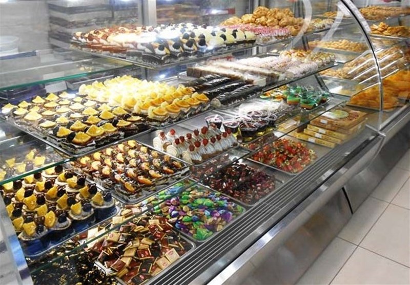 گزارش| پای افزایش قیمت‌ها به شیرینی‌فروشی‌های بیرجند باز شد/گرانی بستنی و شیرینی کام مردم را تلخ کرد