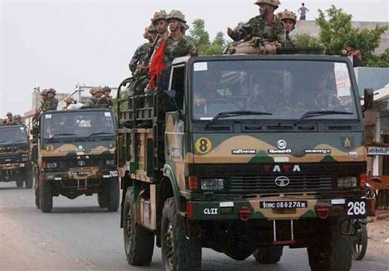 نظامیان هندی نوجوان 12 ساله کشمیری را با کامیون زیر گرفتند