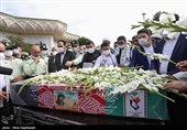 آغاز مراسم وداع با پیکر شهید نسیم افغانی در حرم رضوی/ حضور پرشور خدام و خانواده شهدای فاطمیون