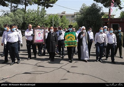 حضورکاروان زیر سایه خورشید در ایستگاه آتش نشانی منطقه 14