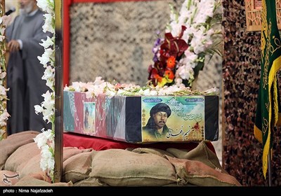 مراسم وداع با پیکر شهید نسیم افغانی در حرم مطهر رضوی