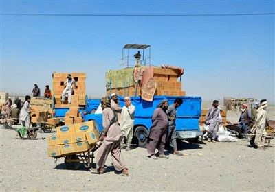  آغاز به‌کار رسمی بازارچه مرزی «شاهگل» سیستان/ ورود اولین محموله کولبری 