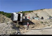 تصادف اتوبوس در آزادراه قزوین ـ کرج/فوت دو نفر و مصدومیت تعدادی زیادی از مسافران
