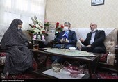 دیدار وزیر فرهنگ و ارشاد  با خانواده شهیدان خالقی‌پور