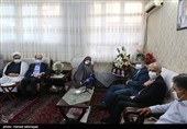 دیدار وزیر فرهنگ و ارشاد  با خانواده شهیدان خالقی‌پور