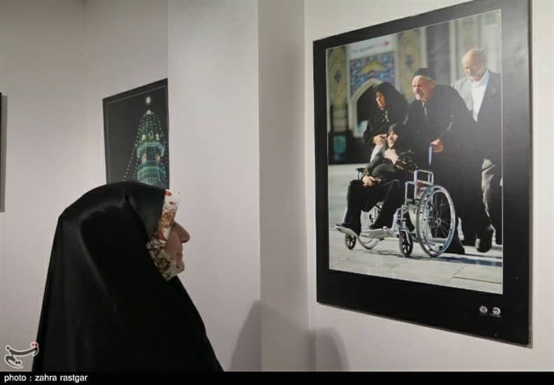 نمایشگاه عکس «ضریح مهربانی» در رشت به روایت تصویر