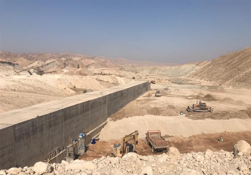 سد «خاییز تنگستان» امسال آبگیری و افتتاح می‌شود