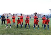 حضور تیم استقلال خوزستان بر سر مزار شهید سلیمانی+ عکس